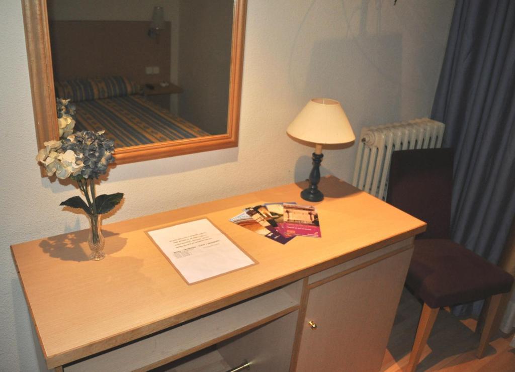 Hotel Espana Guadalajara Bilik gambar