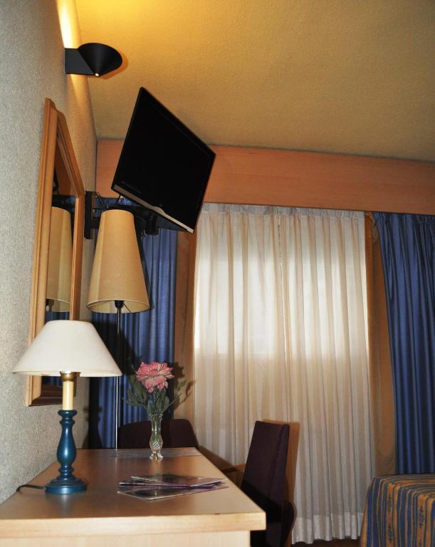 Hotel Espana Guadalajara Bilik gambar