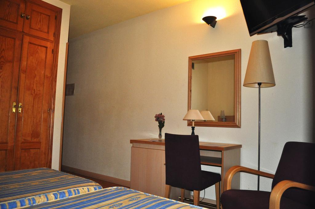 Hotel Espana Guadalajara Bilik gambar